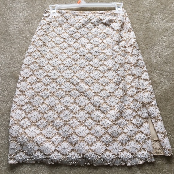 Beige floral lace skirt
