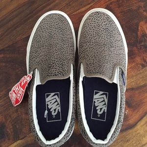 NWT Vans sz 6 women's cheetah suede slip ons