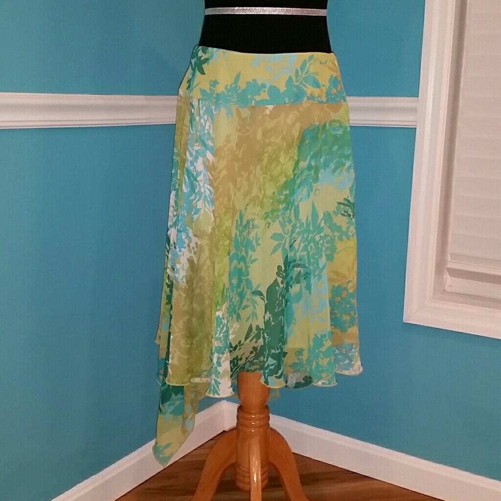 Fun flowy summer skirt