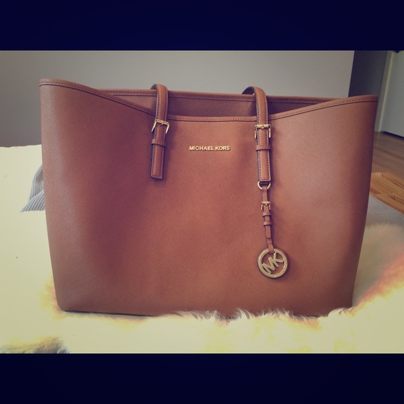 Michael Kors Jet Set travel leather tote