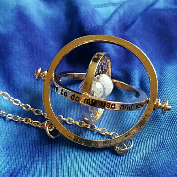 Harry Potter Time Turner necklace_3