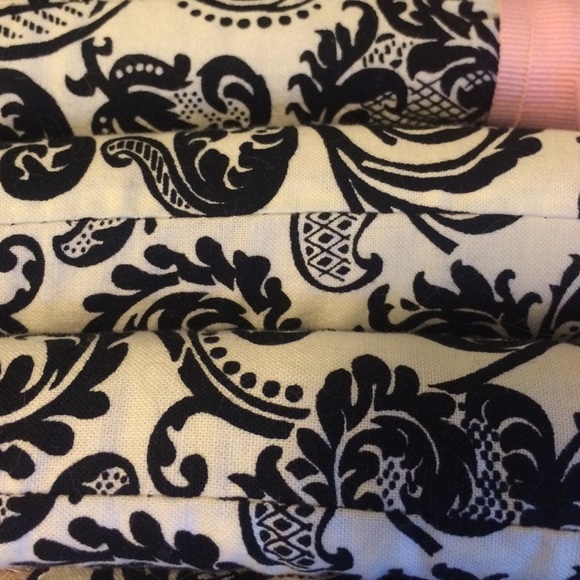 Set of 4 padded hangers - Picture 3 of 3