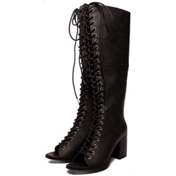 Forever 21 Open Toe Tall Boot NWT - Size 9