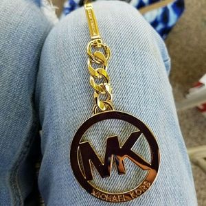 Authentic mk clip