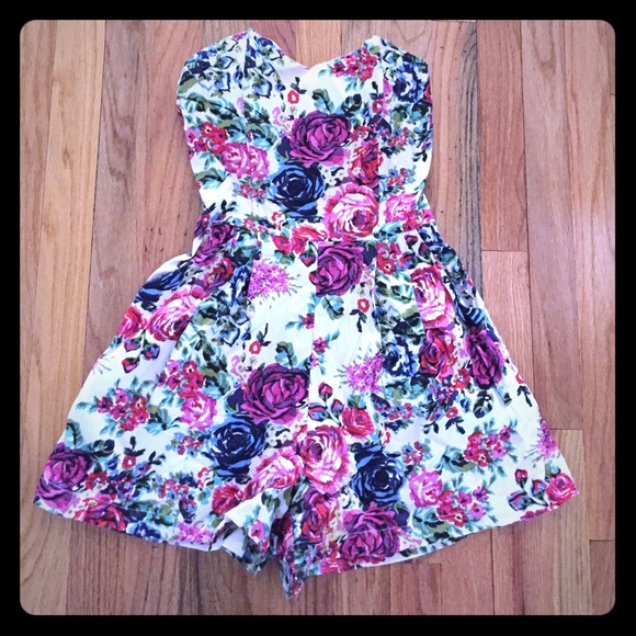 Floral Romper size small