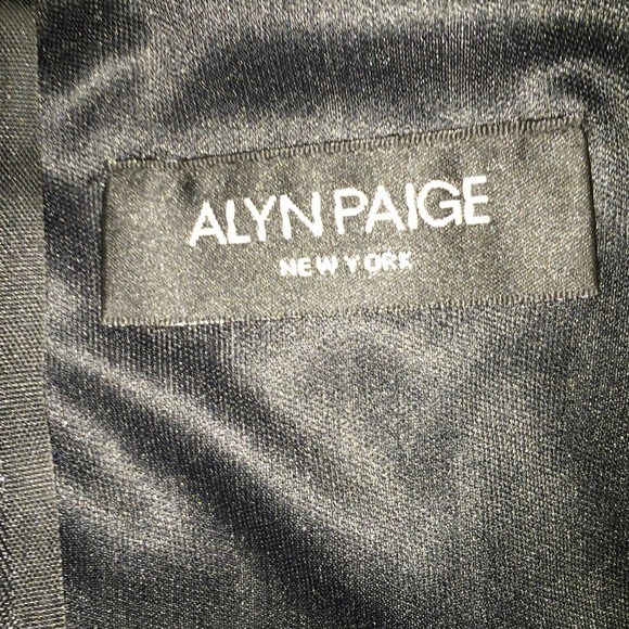 Alyn Paige black and white stripe dress - Picture 3 of 3