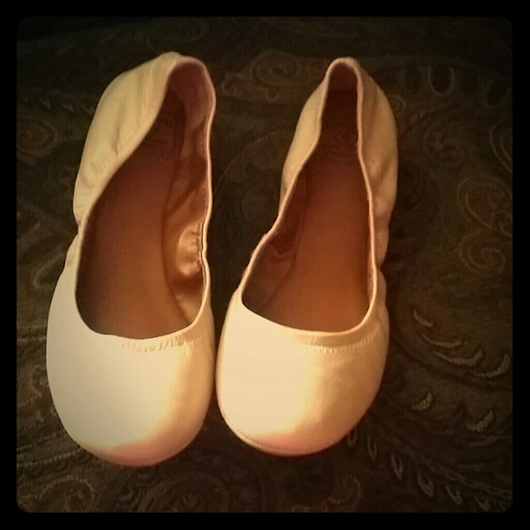 Brand new Lucky Brand flats