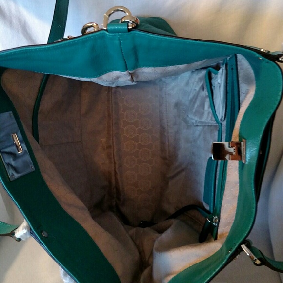 Michael kors brand new tote - Picture 3 of 3