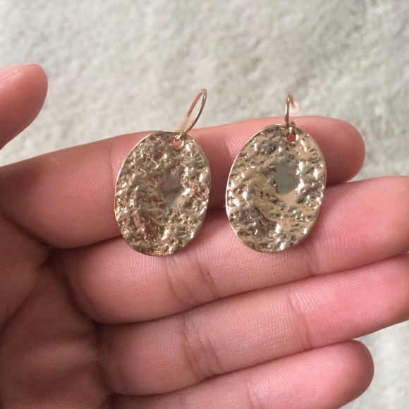 Necklace and earrings - Picture 3 of 3