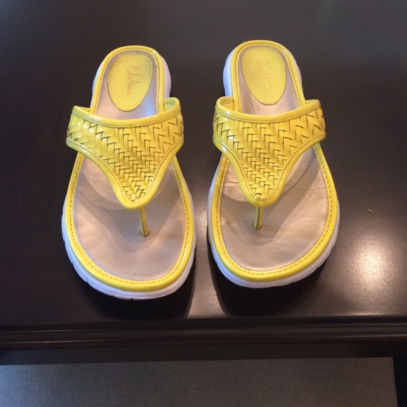 Comfortable Cole Hann yellow flip flops