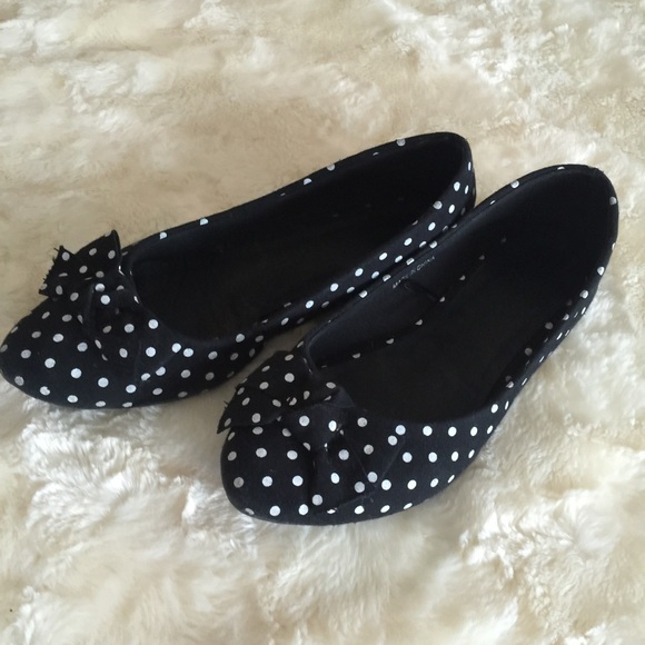 Forever 21 Shoes - Black polka dot forever 21 flats shoes