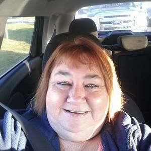 Meet your Posher, Holly rollins