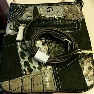 G- Crossbody bag