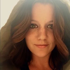 Meet your Posher, Caiti