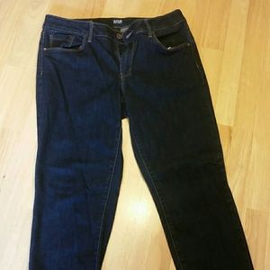 Women's skinny ankle jeans