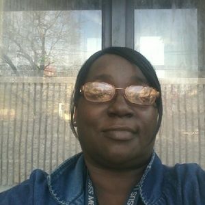 Meet your Posher, Cynthia