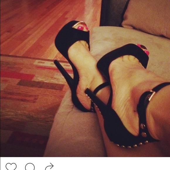 Sexy Wild Diva Black heels