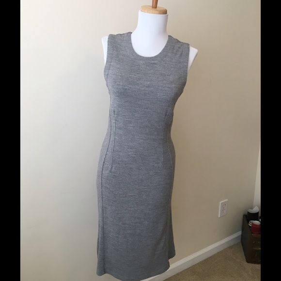 Banana Republic Dresses & Skirts - Banana Republic grey sheath dress size 6