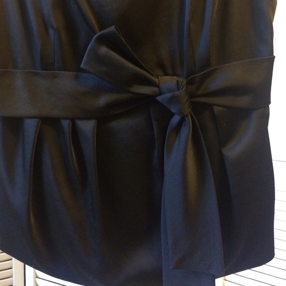Black satin peplum'ish tank/blouse - Picture 2 of 4