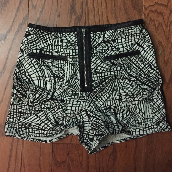 Silence & Noise high waisted shorts