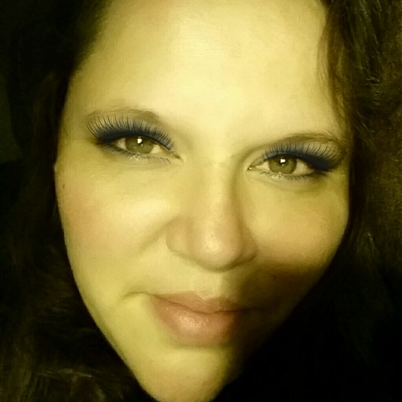 Meet your Posher, Sarah - Picture 1 of 1