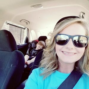 Meet your Posher, Casey