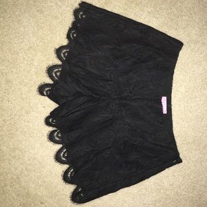 Lilly Pulitzer size 2 shorts