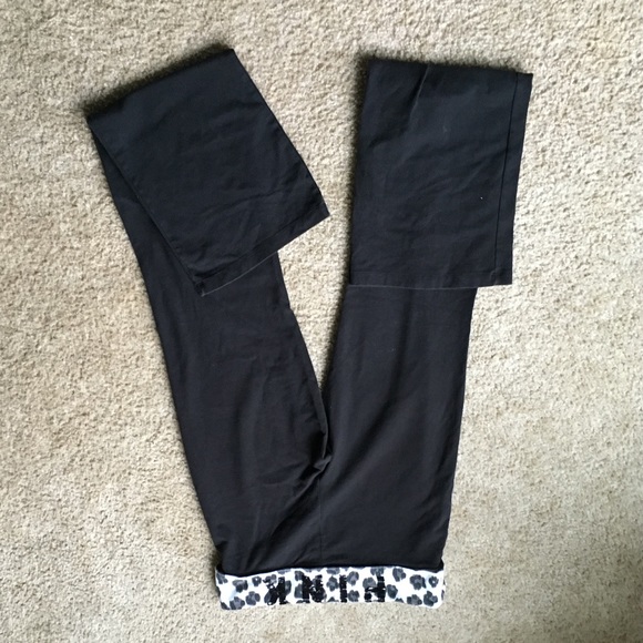 💕VICTORIA'S SECRET PINK GYM PANTS💕 - Picture 4 of 4