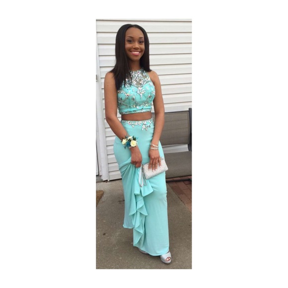 Aqua Two Piece Prom Dress 😍