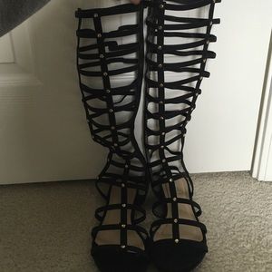 Black gladiator sandals