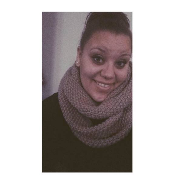 Meet your Posher, Bryanna - Picture 1 of 1