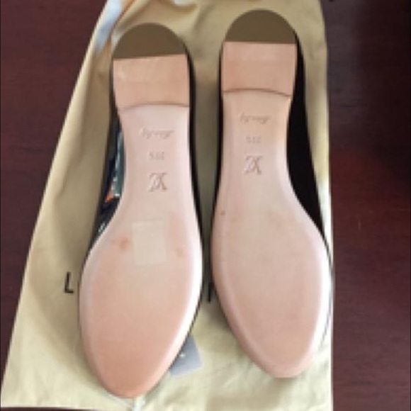 Louis Vuitton Damier flats - Picture 2 of 2
