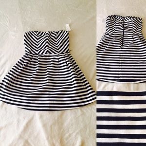 Strapless- Strip dress