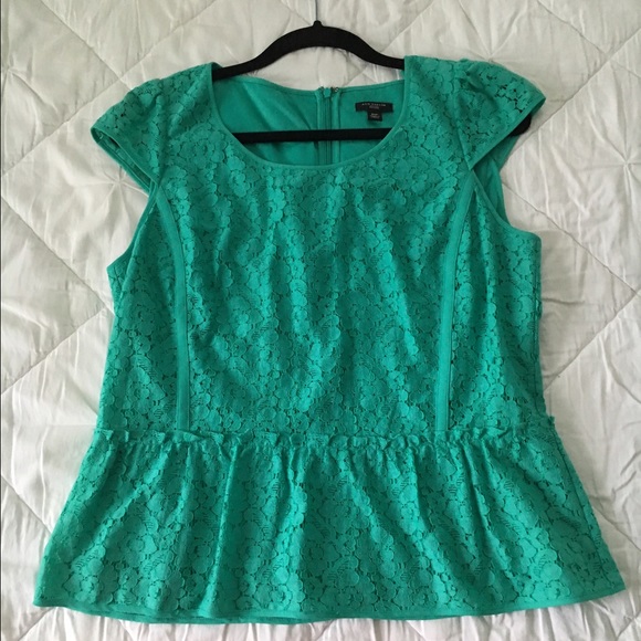 {Ann Taylor}  lace peplum