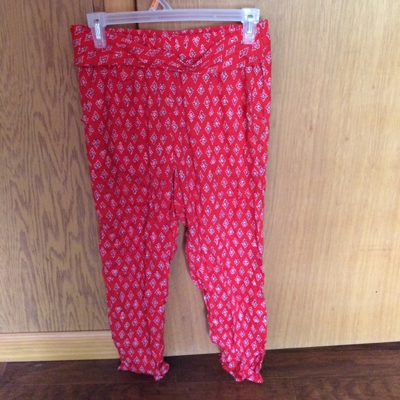 Red, design ankle pants