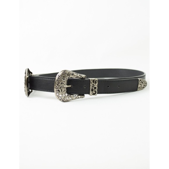 Black Double Buckle Western Style Belt - Picture 2 of 2