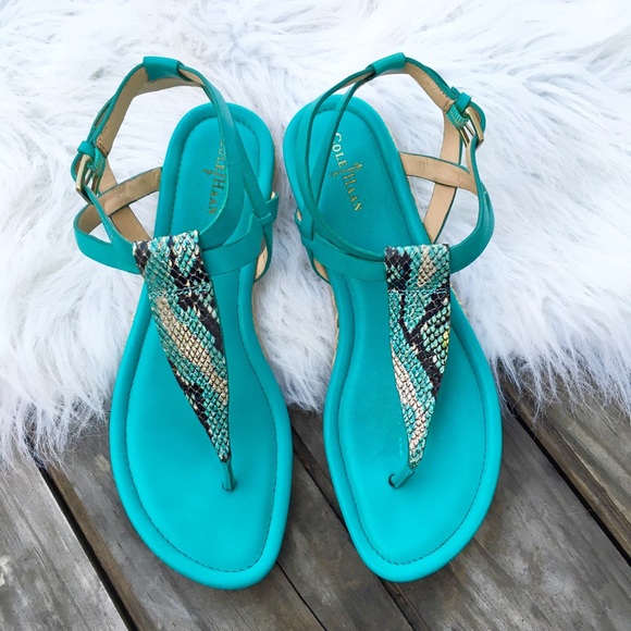 🔴Sold in bundle| Cole Haan snakeprint sandals - Picture 2 of 4