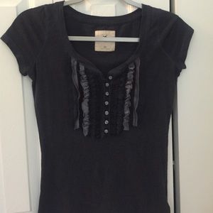 Hollister ruffled tee