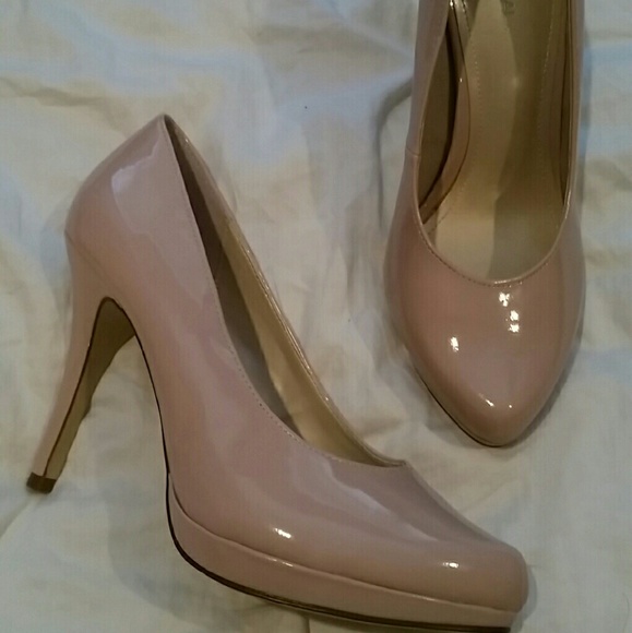 New XAPPEAL nude heels