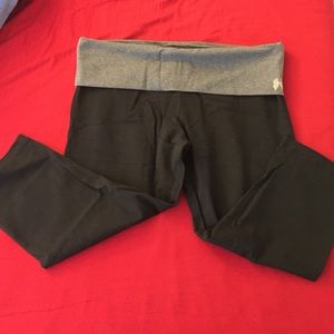 New! Victoria's Secret Capri Leggings