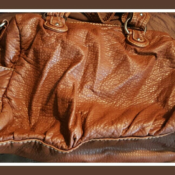 SALE ♨💣♨RED BY MARC ECHO HOBO HANDBAG - Picture 2 of 4