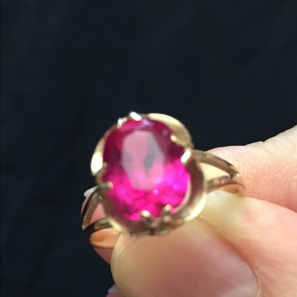 Vintage USSR rose gold ruby ring size 6