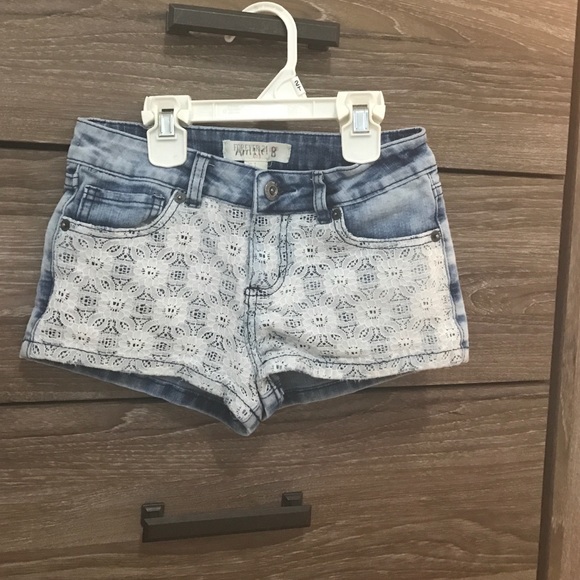 Lace paneled shorts