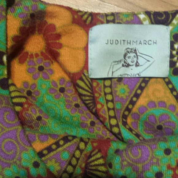 Cute boutique top "Judith March ' - Picture 3 of 4
