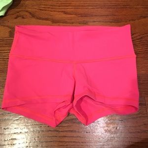 Lulu lemon boogie short