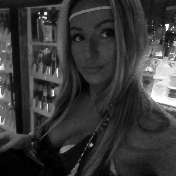 Meet your Posher, Tierney