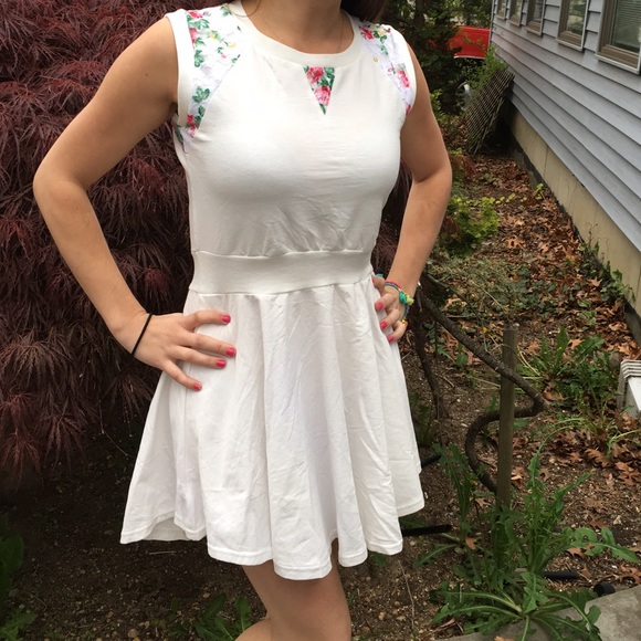 💖 Lovely dress - Picture 1 of 1