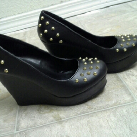 Black, gold studded wedges