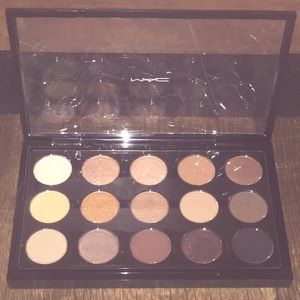 100% Authentic LE MAC Cosmetics eyeshadow Palette