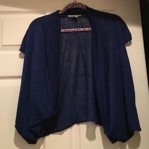 Kenneth Cole blue tee shirt cardigan
